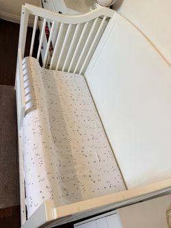 Crib / toddler bed