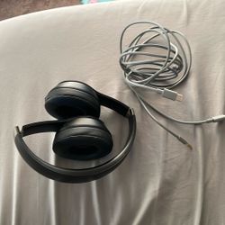 Beats Solo 4 NEVER USED70$