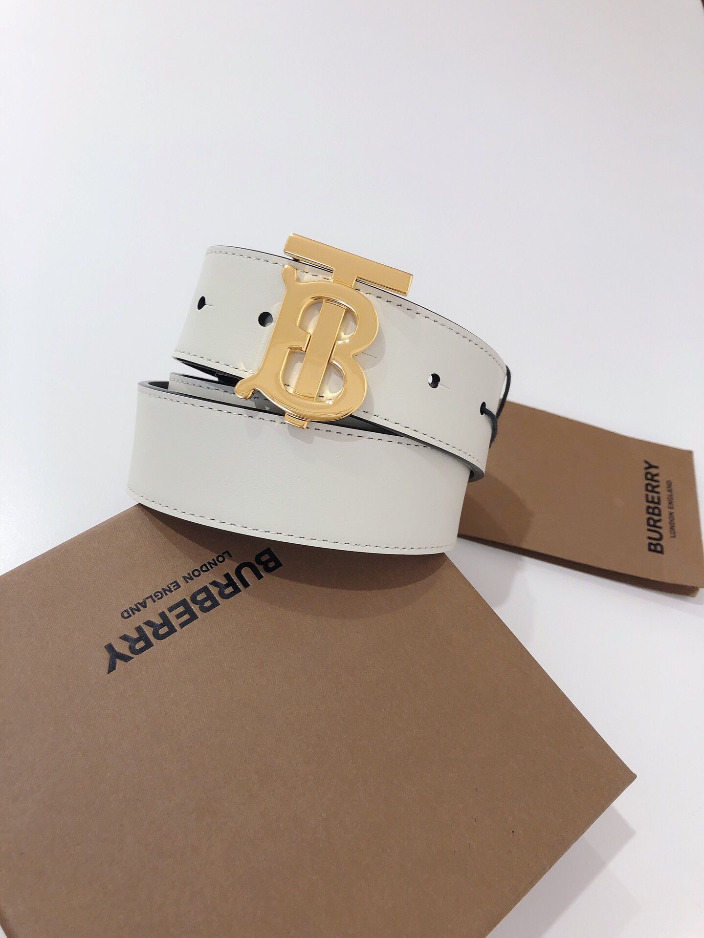 Burberry Belt New With Box 