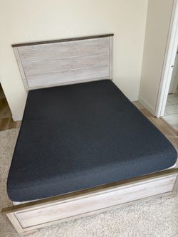 Casper Queen Mattress + Box Spring