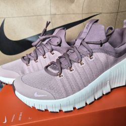 W NIKE FREE METCON 6