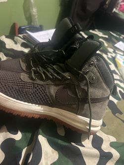 Men Nike lunar force 1 duck boots size 9.5
