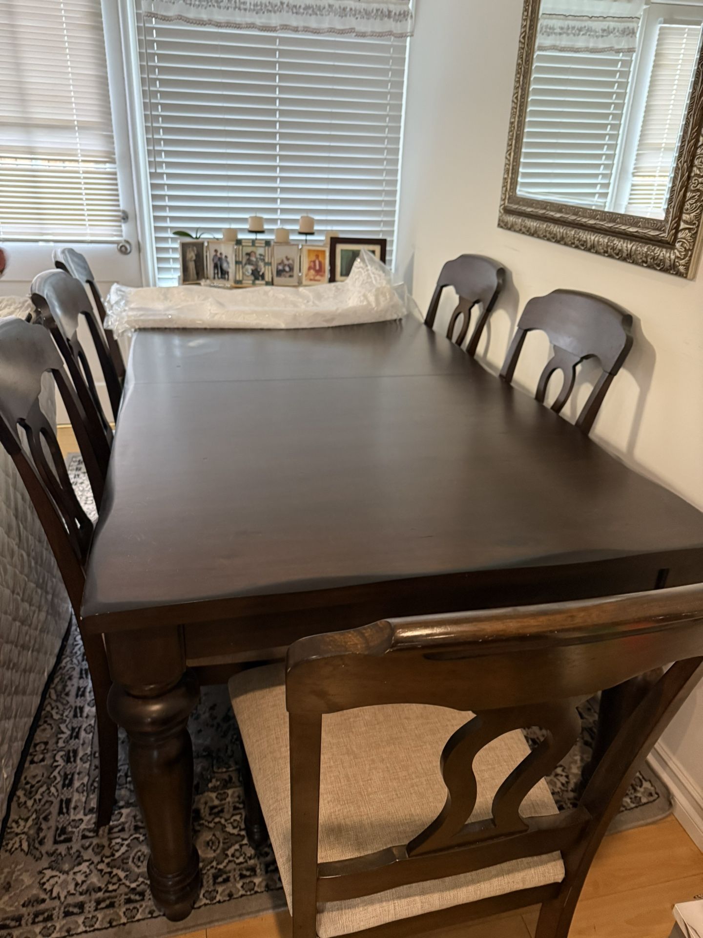 Dining Table Set