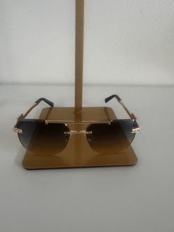 *NEW* Trendy Sun Glasses