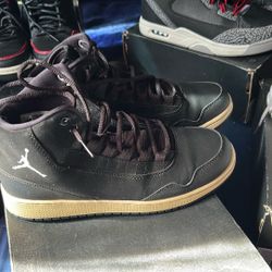 Youth Jordan Size 6 1/2 Firm Price