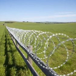 New in box Galvanized Barbed Wire Roll - 50 Ft Garden Fence Heavy Duty Security