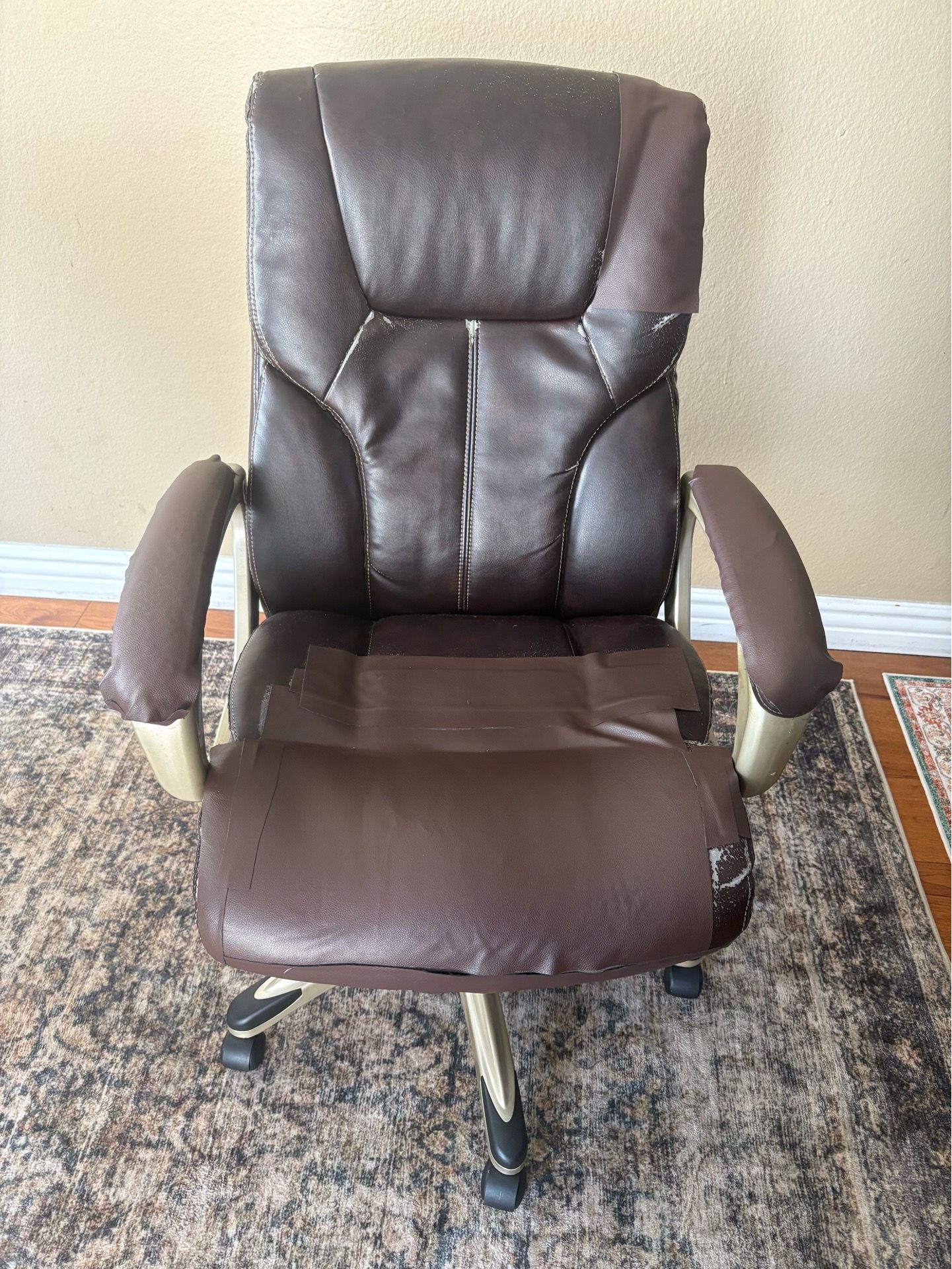 Faux Leather Office Chair with Wheels