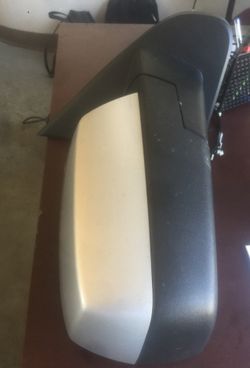 16-17-18-19 silverado 1500 rights side mirror