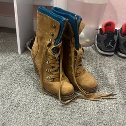 UGG’s vintage winter platform boots