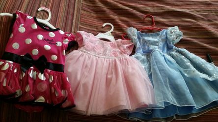 PRINCESS DRESSES. 6MONTHS