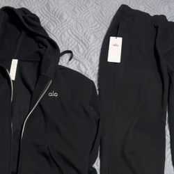 Black full zip and black pants full set alo men’s medium 