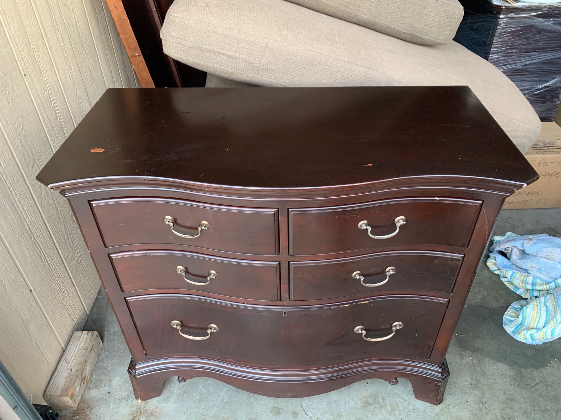 Set of dressers