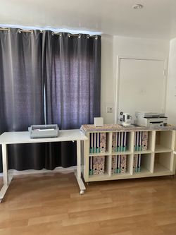 Desk with work station and wheels