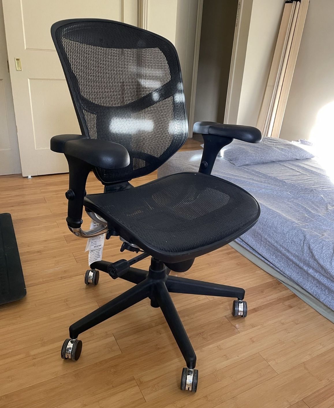Ergonomic Mesh chair