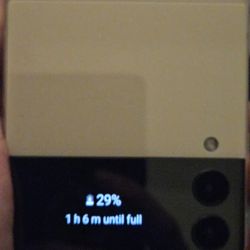 Samsung Flip 3 5  G Excellent Condition 