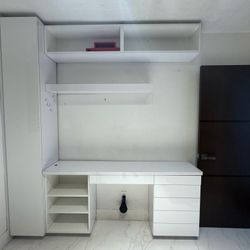 White Built-in Desk and Shelving Unit