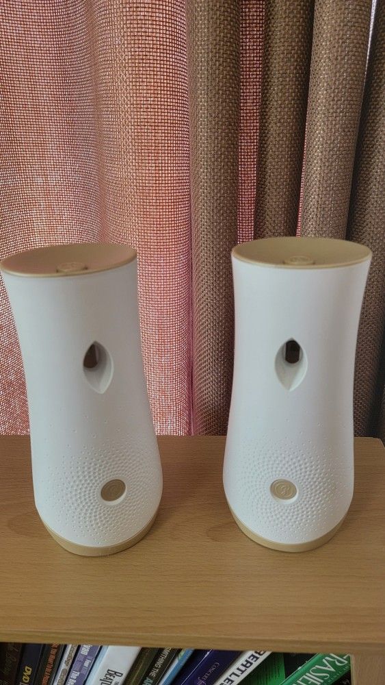 Glade Automatic Spray Holder
