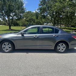 HONDA ACCORD , 4DR SEDAN, LEATHER 