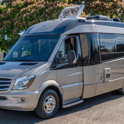 2019 Leisure Travel Serenity S24 CB