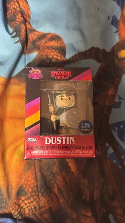 Funko Minis Dustin Vinyl Figure (Stranger Things Five Below Exclusive)
