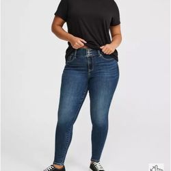 Torrid Women’s Plus Size Super soft Jegging 22S