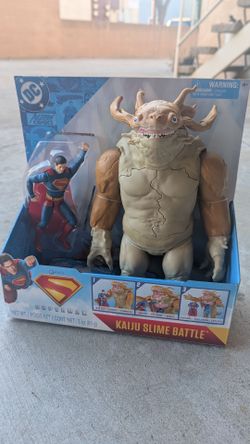 Superman 6" Kaiju battle pack action