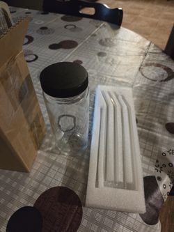 Drinking Glass With Lid