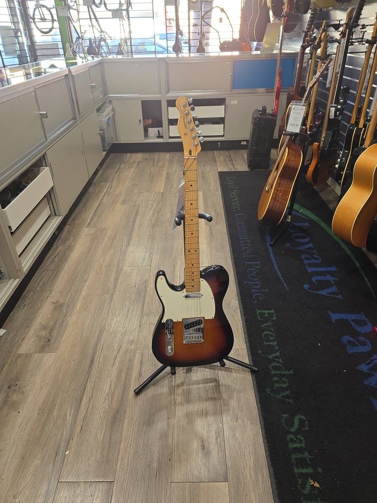 FENDER🎸TELECASTER