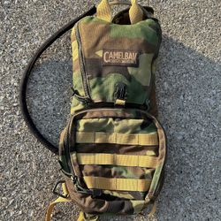 Camelbak Ambush 3.0L (100oz) Hydration Pack. 