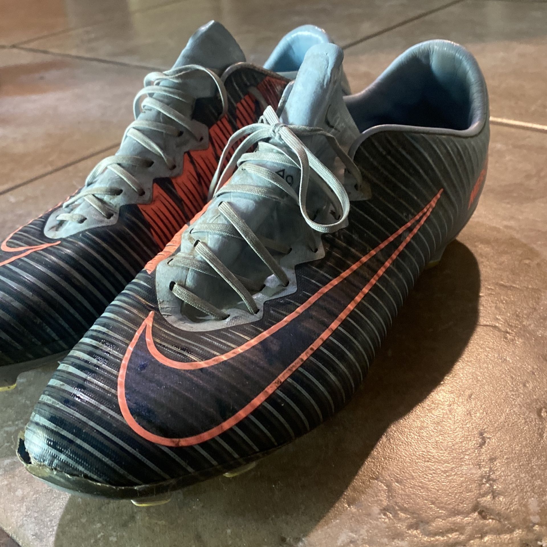 Nike Mercurial Vapor 14 FG Dragonfly (Size 10.5) for Sale in Downey, CA -  OfferUp