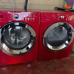Set Of Washer And Dryer Frigidaire. 
