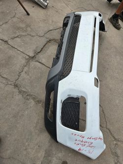Land Rover evoque front bumper Oem