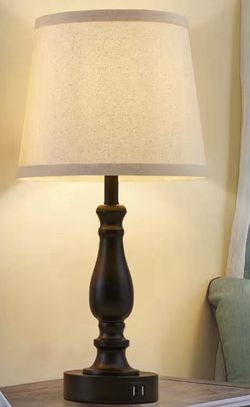 2 lamps with lightbulbs