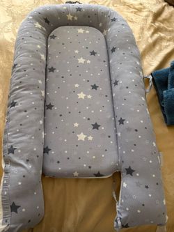 Baby Lounger / Nest – Excellent Condition