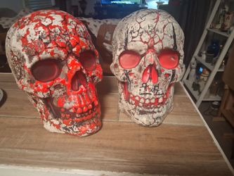 Scary LiteUp Skull Halloween Decorations