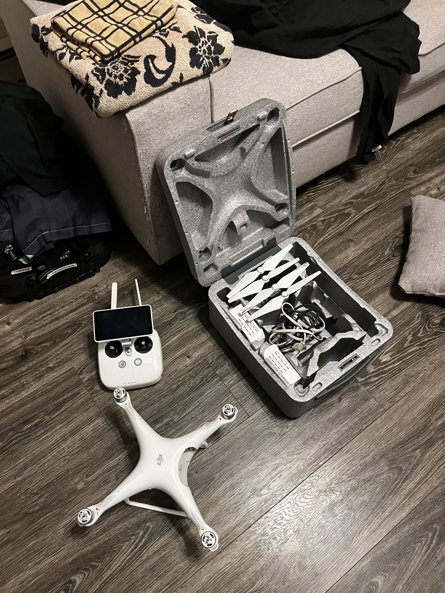 dji phantom 4