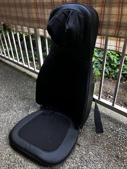 Uknead Massage Chair - Used