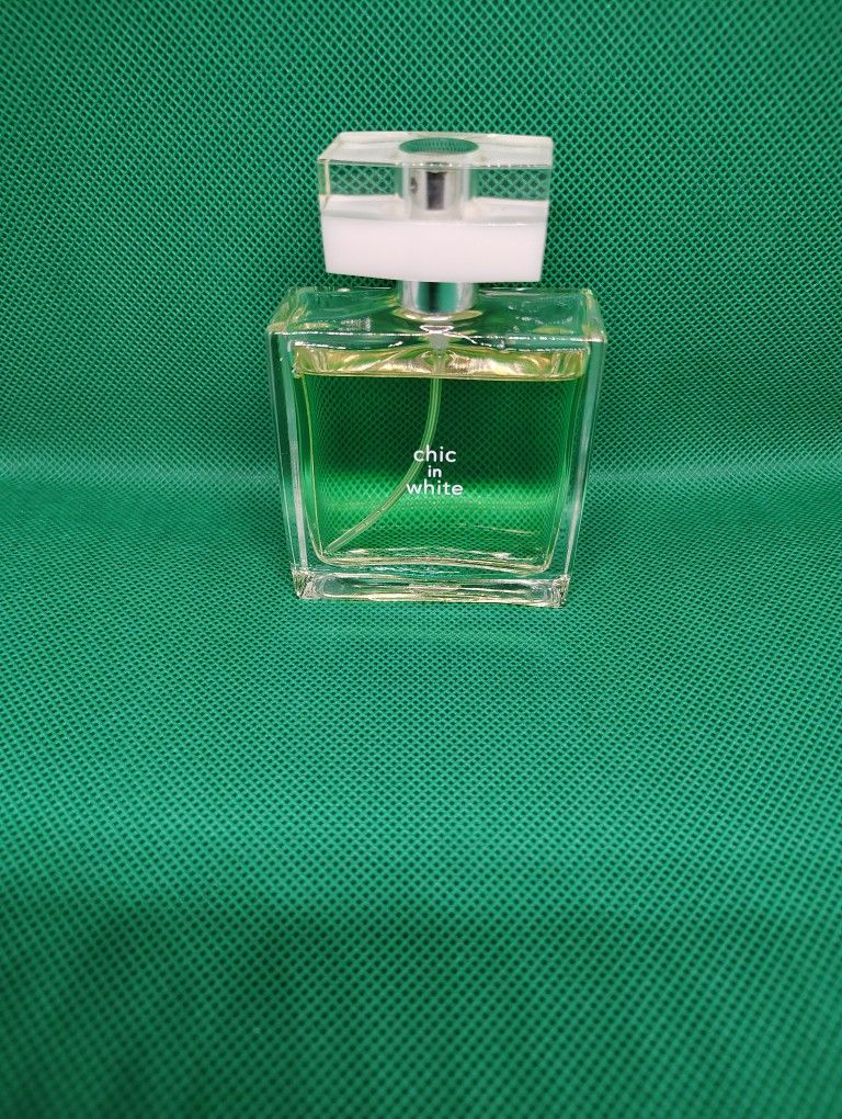 Avon Chic In White EDPS