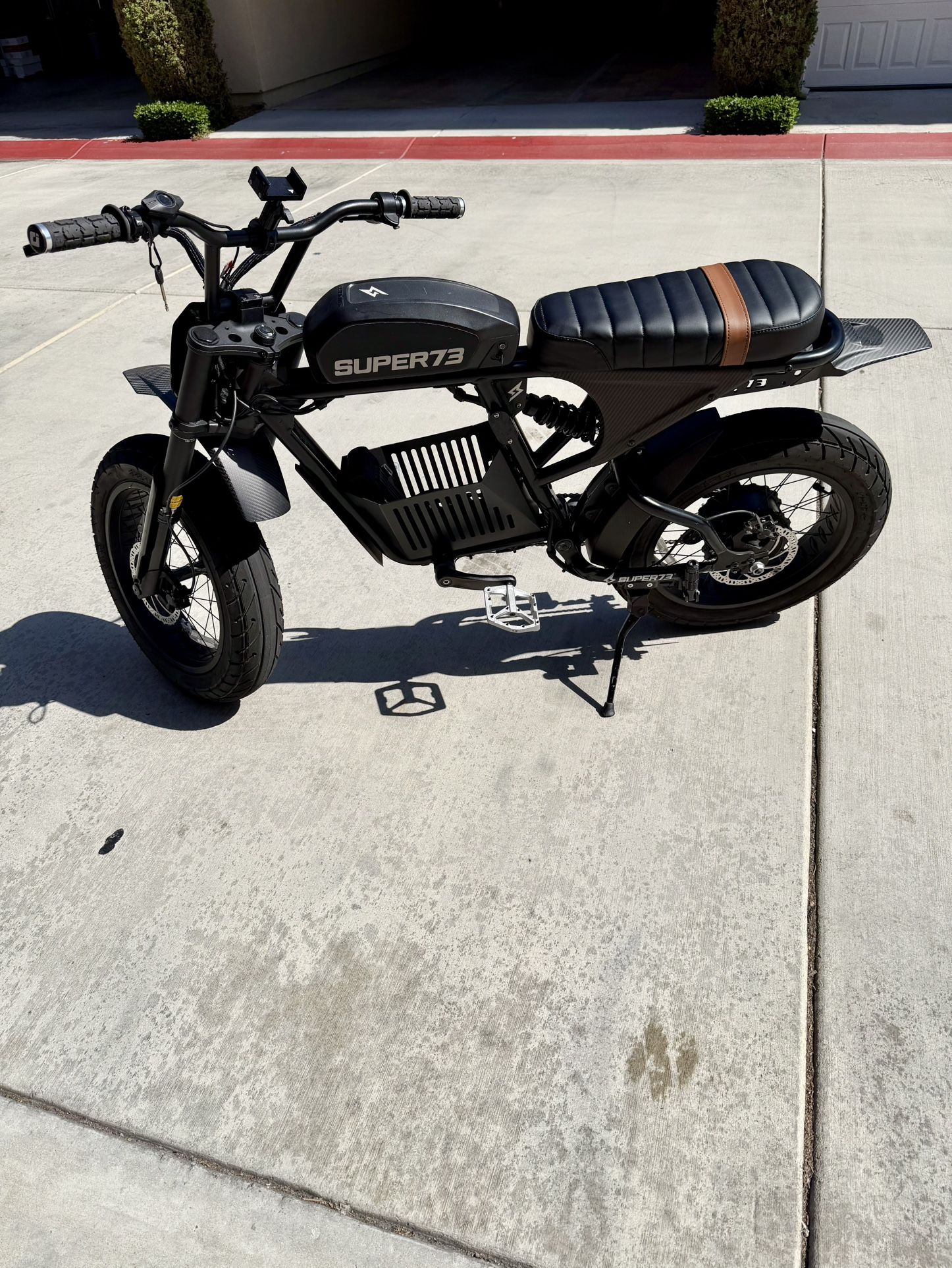 Super73 RX • Carbon Fiber • Kanebilt Seat • ABUS 6500