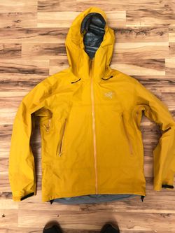 Arcteryx Beta SL Sz Large