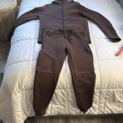 Nike Tech Brown Color 