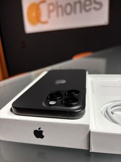 New iPhone 15 pro max 256gb for AT&T or cricket Only battery health 100% (13 battery cycles) has apple warranty till 3/28/26 iPhone is in brand new co