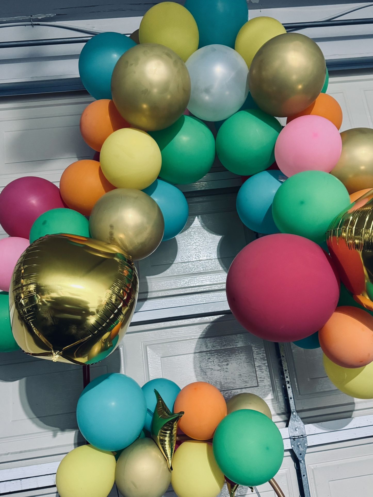 Glamorous Balloon Waterfall/Garland W/ Matching Arc