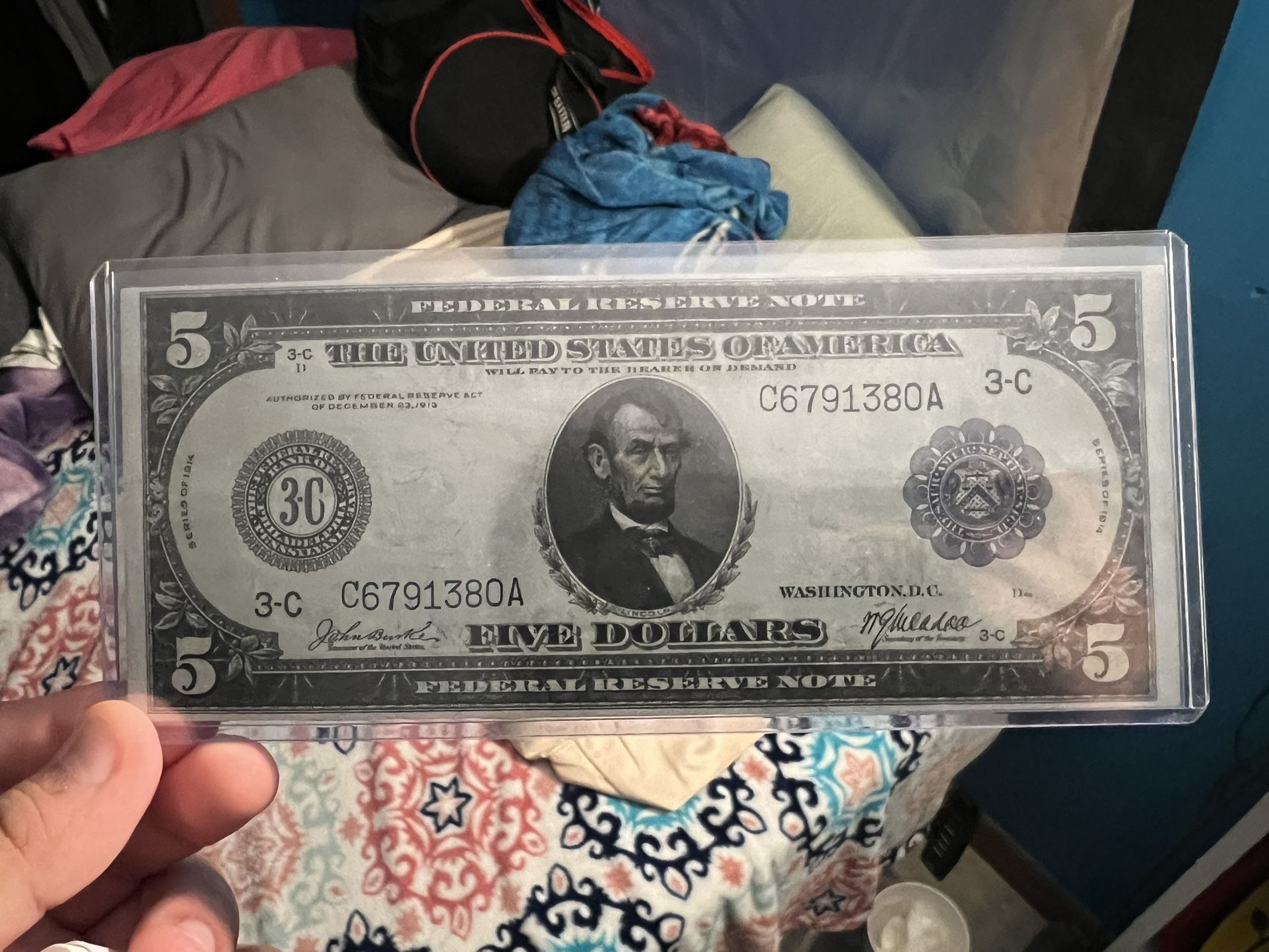 Old Collectible AU $5 Bill