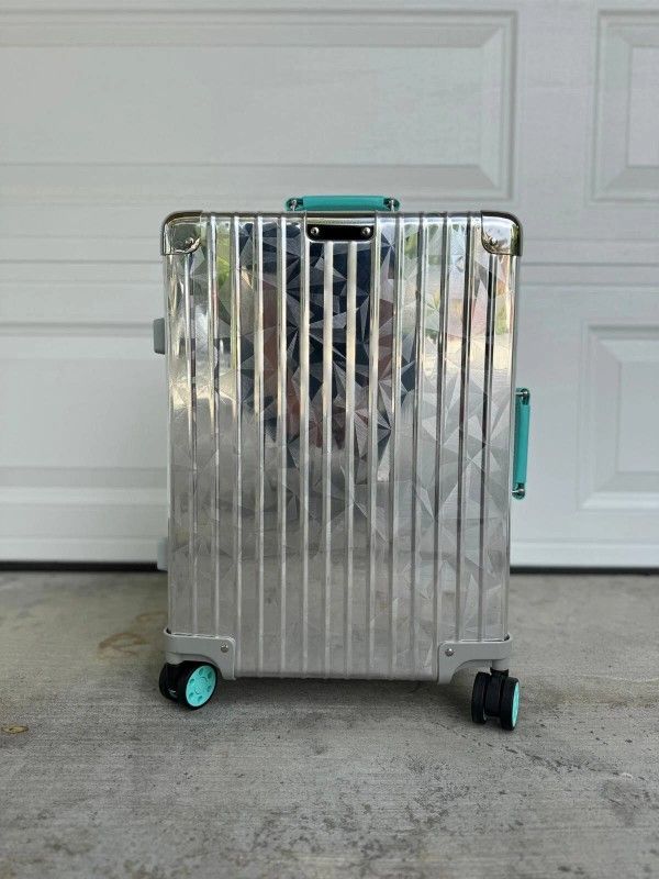 Rimowa X Tiffany & Co Rock Cut Cabin Suitcase LIMITED EDITION
