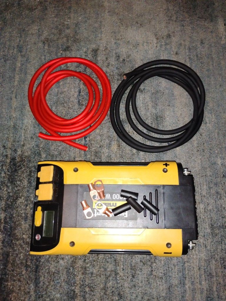 EverStart Maxx 1000 Power Inverter 