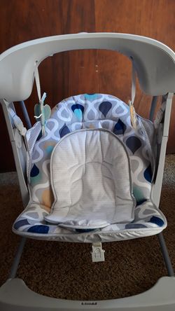 Fisher price portable baby swing