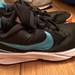 Nike Boys Snickers