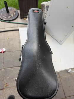SKB Molded Hard Shell violin Case