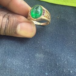 14k emerald ring